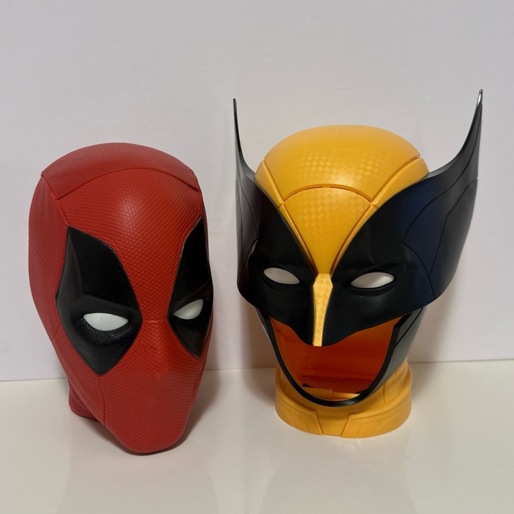 Marvel Deadpool/Wolverine
Cinemark Exclusive Popcorn
Bucket Heads (2 Pairs)